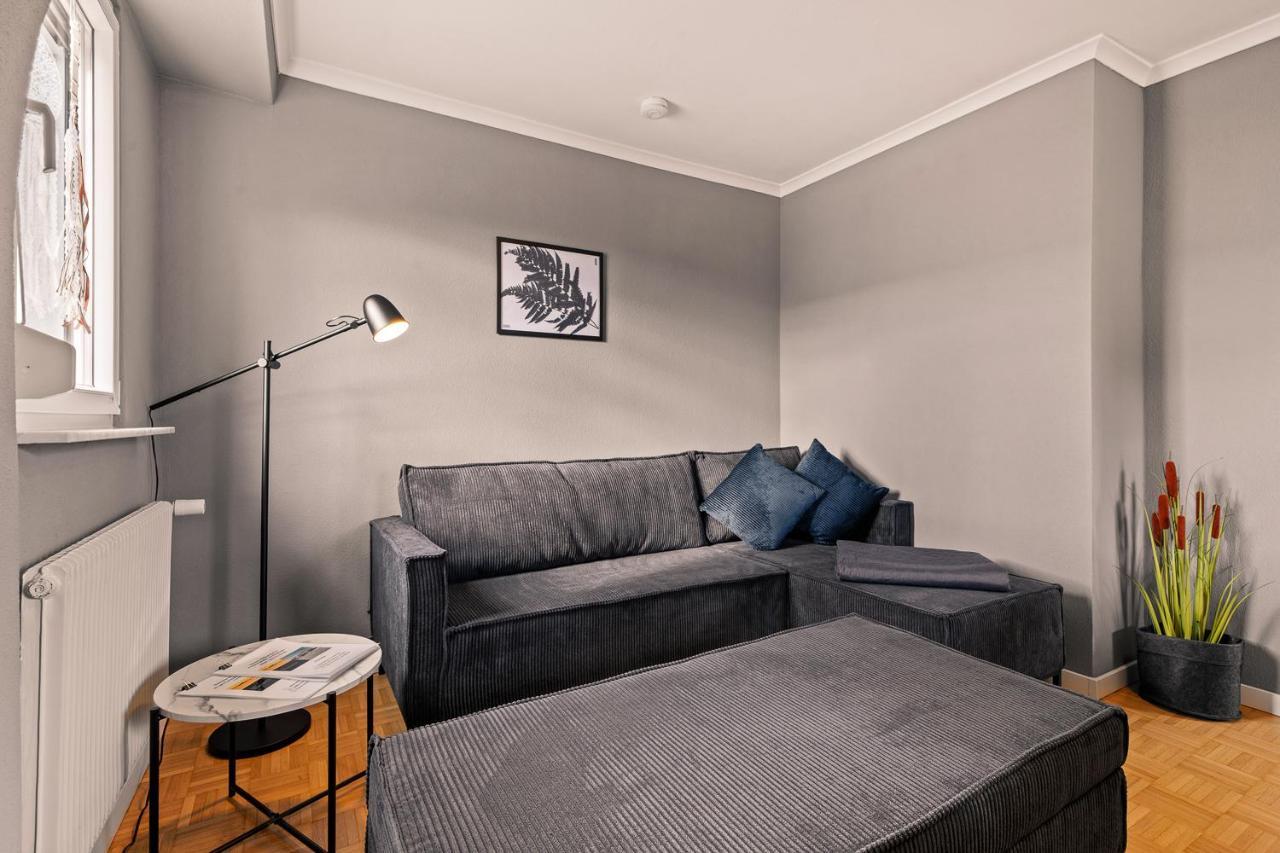 Apartment Fuer Bis Zu 6 Personen Mit Terrasse Und Klima FDH Exteriör bild